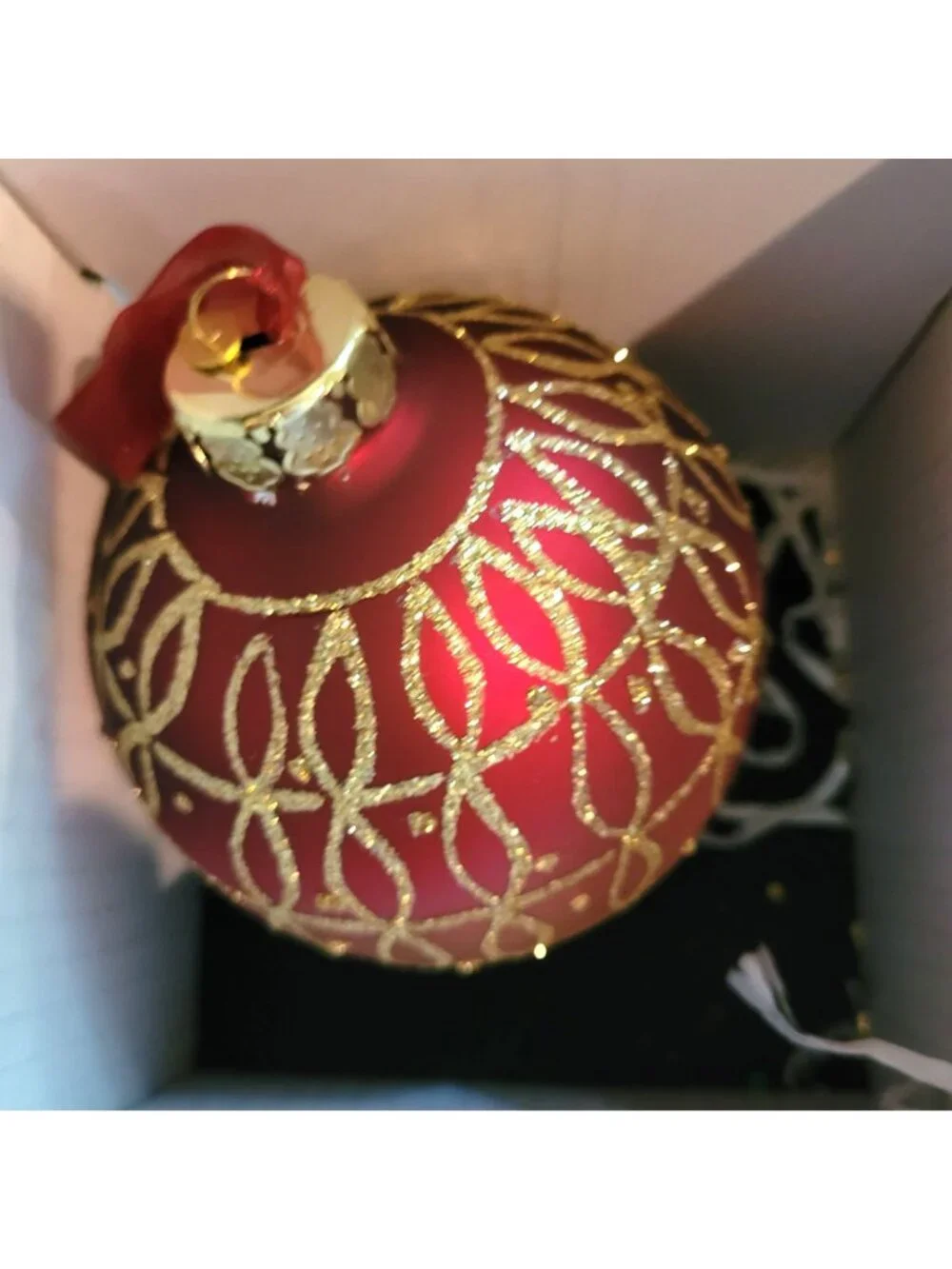 Frontgate Christmas Ornament 19 Pc Burgundy Gold Glass Glitter Bauble